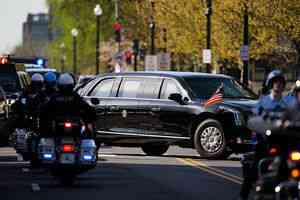 美出生公民權案法庭辯論結束 史上首次現任總統出席