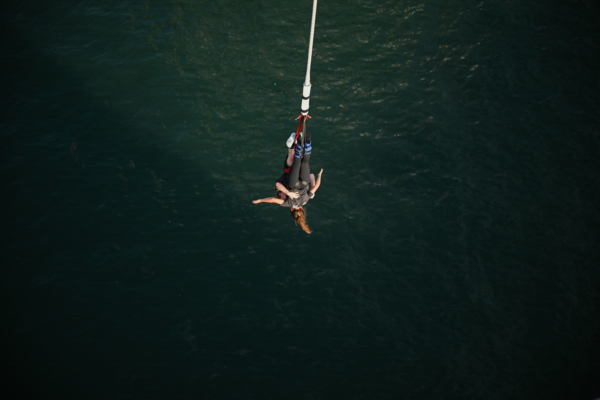 法國男子八年玩逾二千次笨豬跳創兩項世界紀錄