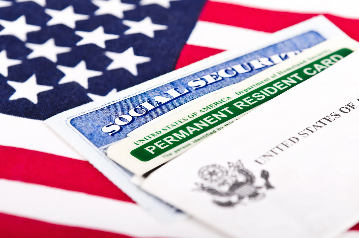 美國移民局宣布，在申請綠卡的同時，可以申請社安號或申請更換社安卡。（Fotolia）