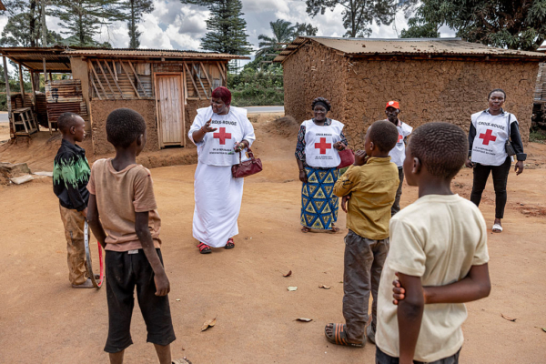在非洲感染伊波拉病毒的美國醫生出院