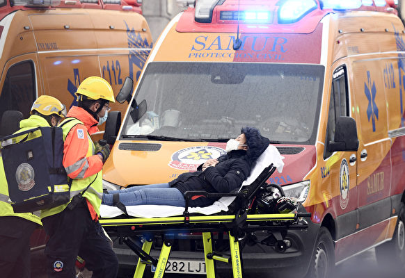 2021年1月20日，西班牙首都馬德里市中心一棟建築發生爆炸。至少3人死亡，數人受傷。（Carlos Alvarez/Getty Images）