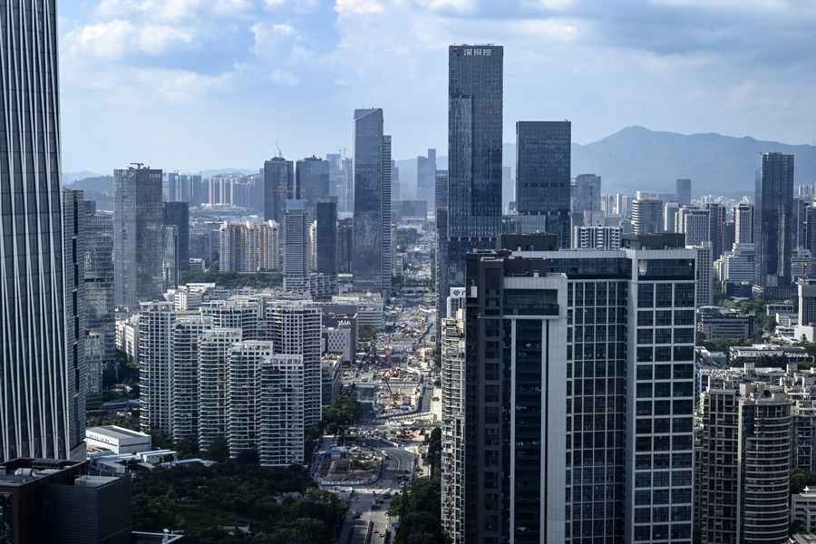 深圳急放鬆住房限購 分析：樓市真頂不住了