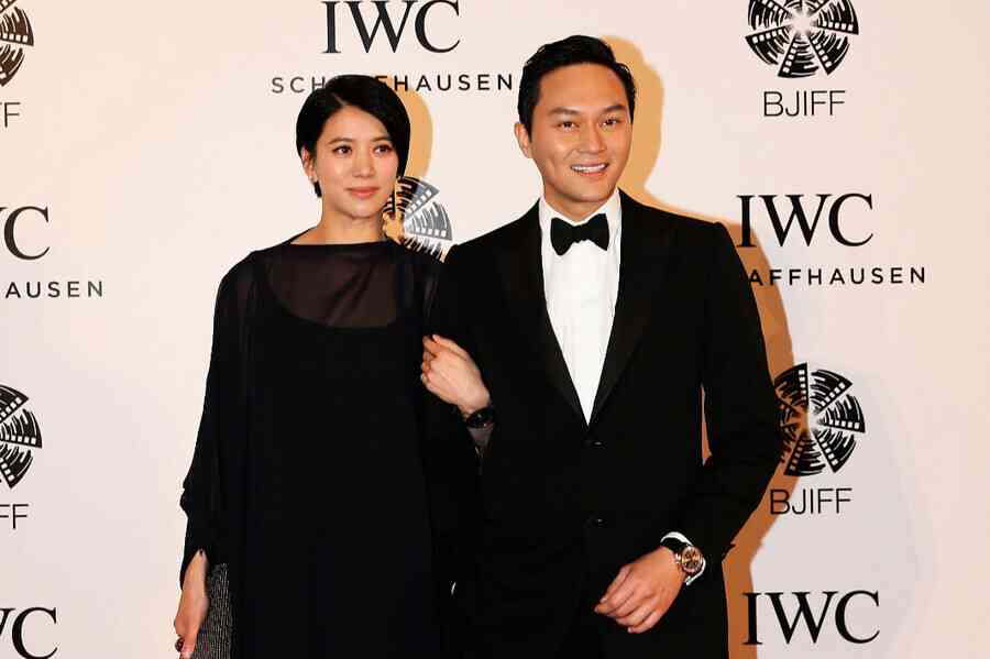 袁詠儀自稱50歲後節制購物 張智霖表情引爆笑