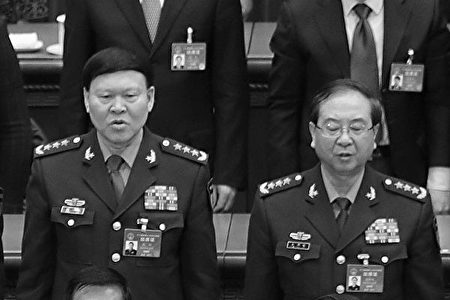 原中央軍委政治工作部主任張陽（左），原中央軍委聯合參謀部參謀長房峰輝。（Lintao Zhang/Getty Images）
