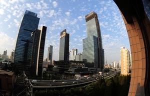  中國450家房企破產 售地售股權降價求生