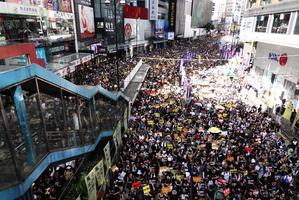 大陸作家支持香港七一遊行：中共非常恐懼