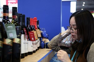 英國超市現偽造澳洲紅酒 專家：多自中國來