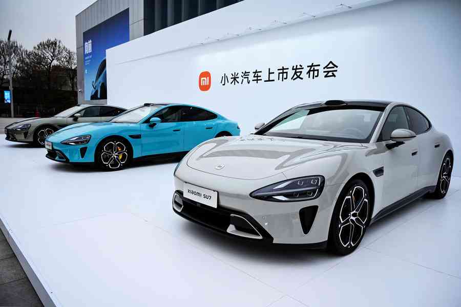 上海一寶馬門店銷售直播貶小米 引爭議