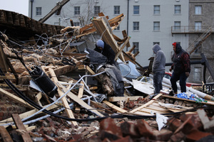 30龍捲風襲美國六州 恐致上百人喪生