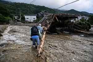  日本東北部遭暴雨襲擊 引發洪水 多河流決堤