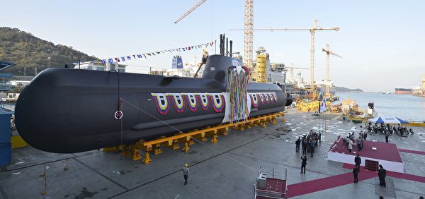 2016年11月8日，南韓生產的214型潛艇竣工典禮。（南韓海軍）