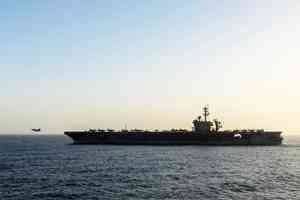 特朗普：美軍把伊朗船引擎艙打出洞 將其扣押