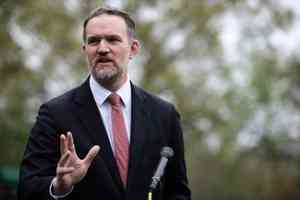 格里爾：中共介入伊朗問題 使美中局勢複雜化