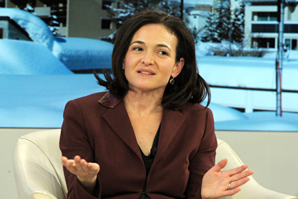 自2007年起連續6年獲選《財星》雜誌「50大最有權力」的商業女性、「Facebook第一夫人」謝麗爾桑德伯格（Sheryl Sandberg）資料圖。（ERIC PIERMONT/AFP）