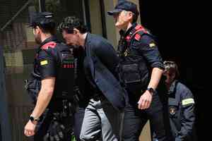 時裝巨頭MANGO創辦人墜崖身亡 兒子被捕