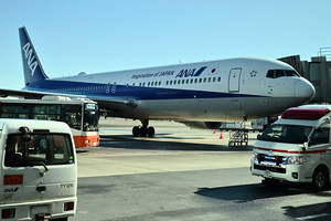 日本首架撤僑包機抵東京 美包機離開武漢
