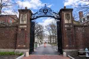 哈佛大學六千萬美元聯邦資助被取消