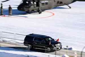 特朗普在瑞士達沃斯啟用新佳特力座駕