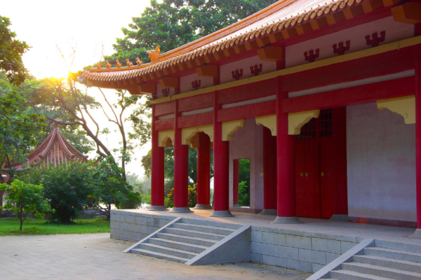 看《龍文鞭影》學典故：顗容王導 浚殺曲端
