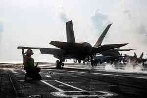 五角大樓擬向中東增兵萬人 對伊朗施壓