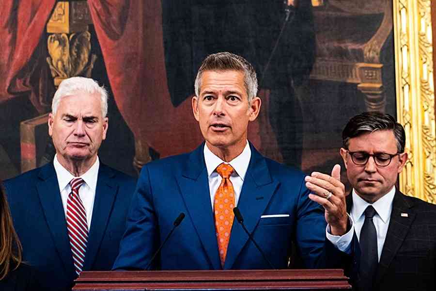 美航管局獎勵政府停擺期間全勤員工 每人獲發1萬美元獎金