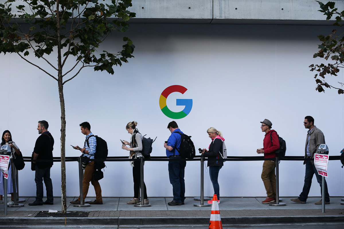 知情人士透露，美國司法部正在準備對谷歌公司（Google）展開反壟斷調查。（ELIJAH NOUVELAGE/AFP/Getty Images）