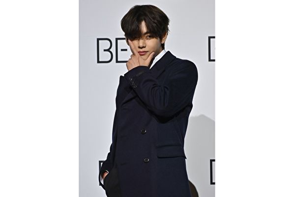 BTS成員V以專輯展現個人色彩 既舒適又有自信