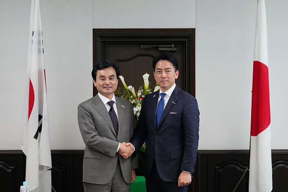 日韓防長會晤 同意提升兩國防務合作