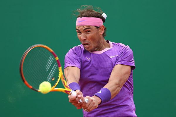 今年將是37歲西班牙球王拿度(Rafael Nadal)職業生涯最後一個賽季。經過兩個多月的恢復,拿度將在印第安泉大師賽復出,為接下來的法網和2024巴黎奧運會做準備。(Alexander Hassenstein/Getty Images)