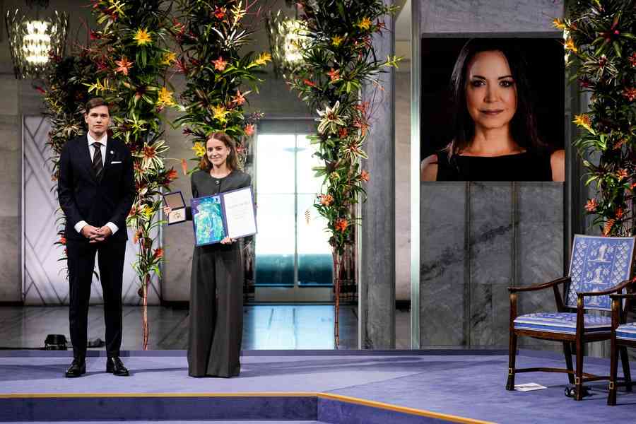 委反對派領袖因人身安全缺席諾貝爾和平獎典禮 女兒代其領獎