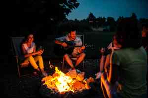 【名家專欄】圍爐而坐：找回正消逝的文化