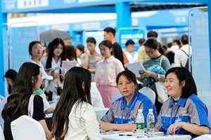 「大學投資不值」 中國年輕人就業危機加劇