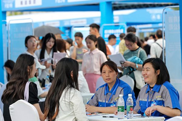 「大學投資不值」 中國年輕人就業危機加劇