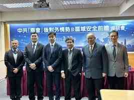 專家：從兩會看中共對軍隊整肅將持續擴大