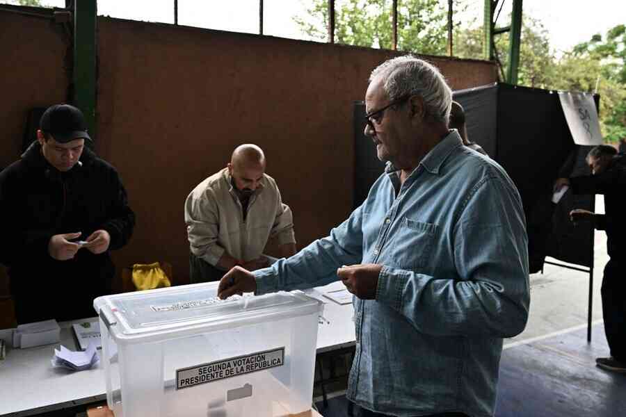 智利總統大選 預計即日完成點票