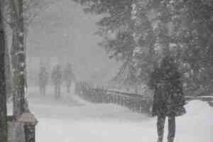 「炸彈氣旋」襲美 中西部及五大湖迎暴風雪