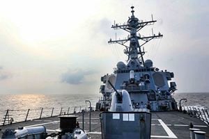 美海軍南海自由航行 駁斥中共國防部謊言