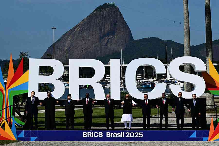 中共牽頭 金磚國在南非海域進行聯合軍演