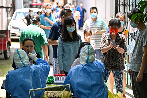 上海疫情升溫 多區進行核酸檢測（多圖）