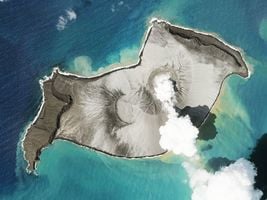 湯加火山口遁形難監測 科學家指大爆發或另有原因