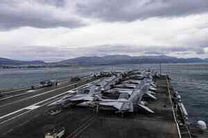 福特號航母駛離克羅地亞港口 隨時備戰