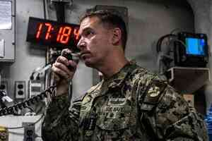 美軍警告平民不要靠近伊朗軍用港口 釋何訊號