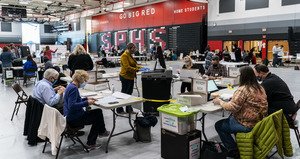 特朗普競選團隊挑戰「郵寄選票」計票系統