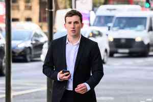 中共間諜案撤訴 引發英政壇激烈辯論