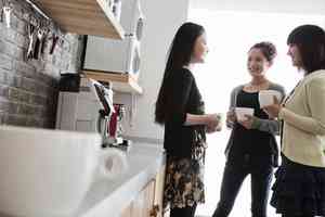 有此一說：在職場談論政治或可促進健康