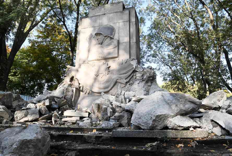 波蘭取締共產黨 大陸網民叫好 專家解讀