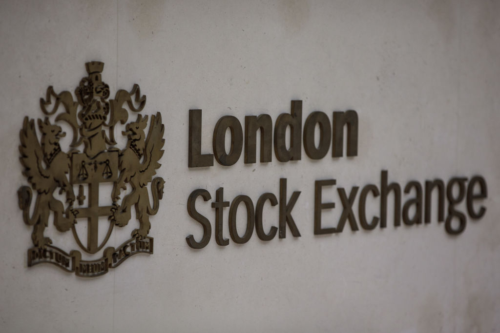 倫敦證券交易所集團宣布，暫停在俄羅斯的所有產品和服務。圖為2018年12月27日，英國倫敦，倫敦證券交易所的辦公室展示著其標誌。（Jack Taylor/Getty Images）