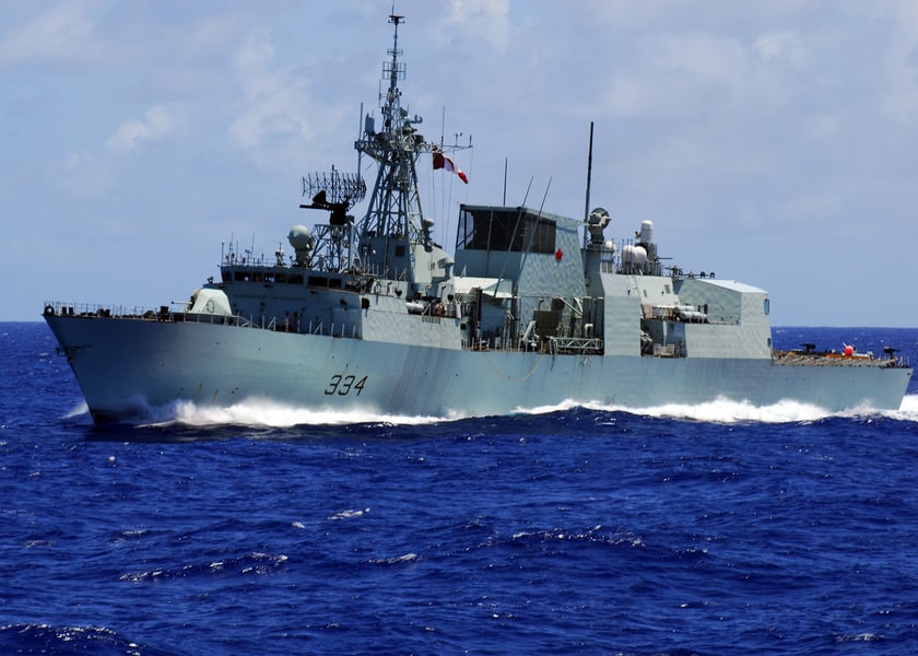 加拿大軍艦穿台海 高調開啟AIS現行蹤