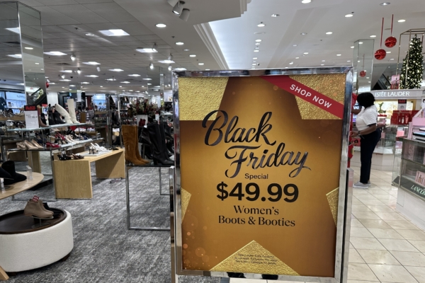 美國Black Friday人潮將創新高 年末銷售額有望破兆