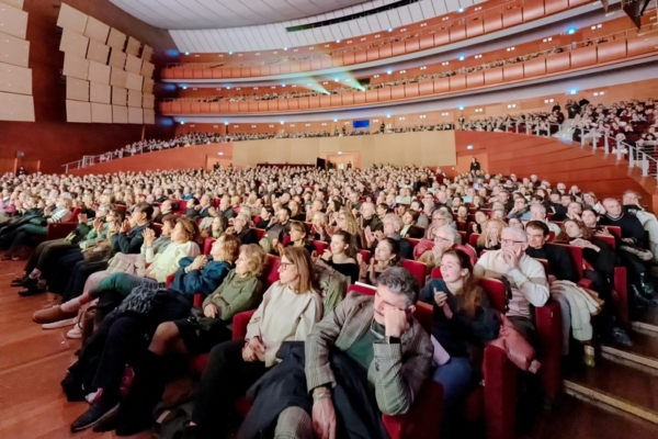 神韻米蘭爆滿 奧運銀牌得主讚演員信念強大